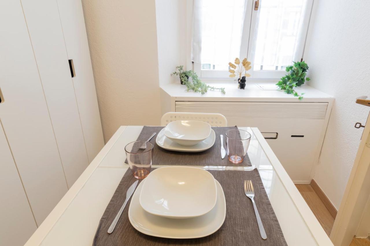 I Host Apartment - Alessi 10 Milan Exterior photo