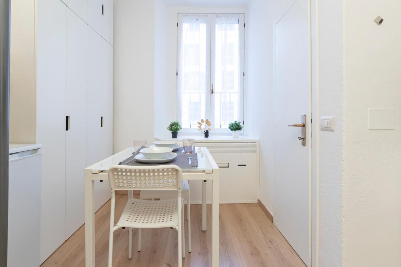 I Host Apartment - Alessi 10 Milan Exterior photo